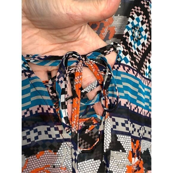 Wet Seal Women's Floral V Neck Tie Balloon Sleeve Blouse Multicolor Size 1X - Picture 5 of 8